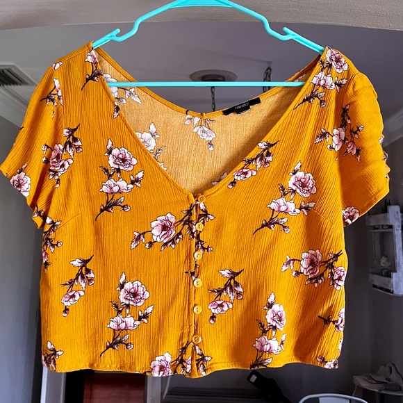 Forever 21 Yellow Floral Button Down Flowy Crop Top - Picture 2 of 7